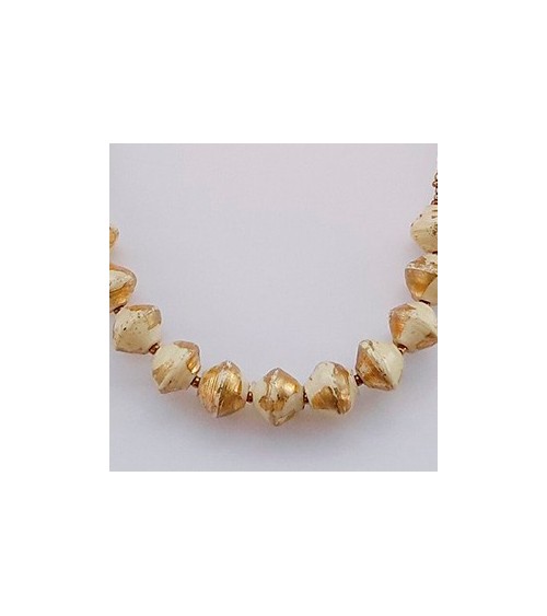Abara kaulakoru, gold & natural white