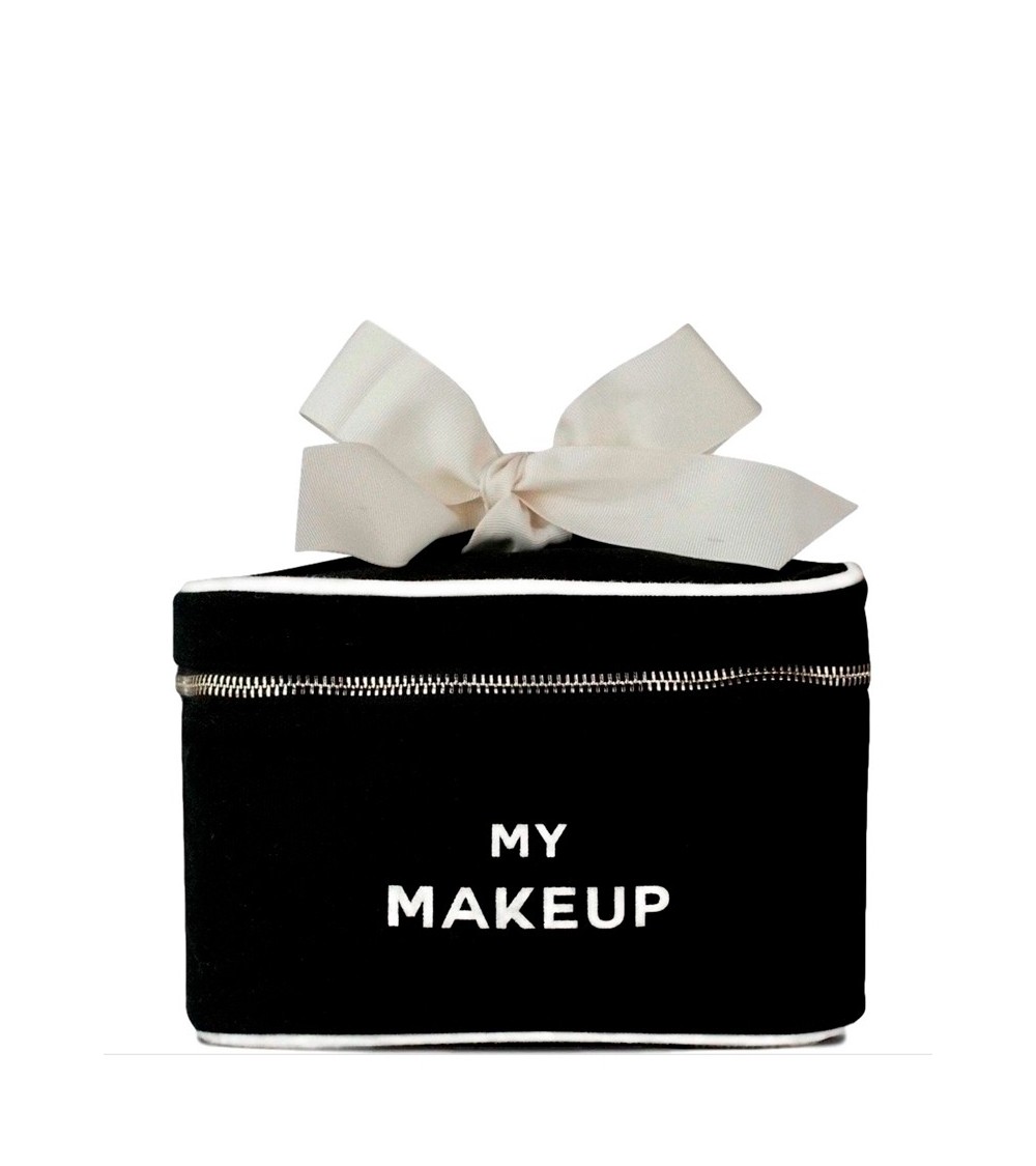 My Makeup, musta meikkipussi